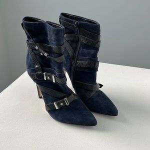 Guess heeled pumps
